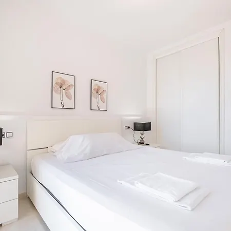 Apartment Tower San Remo 9-e Levante